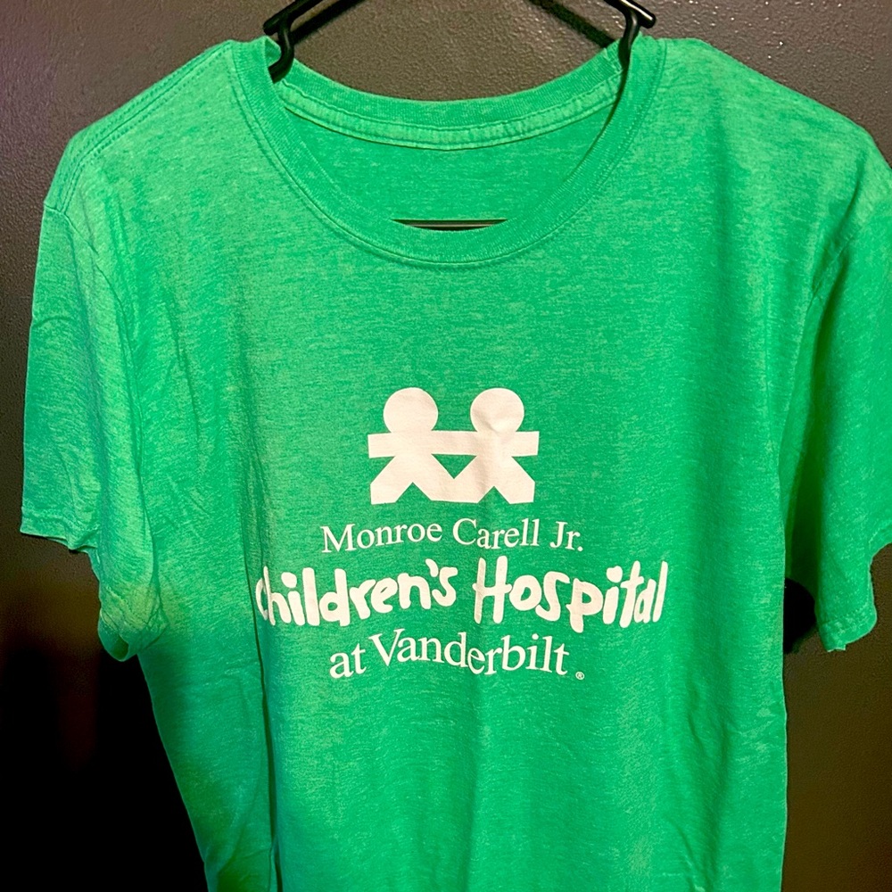 Vanderbilt Children’s Hospital tee. Worn a few times. Size large